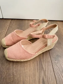 Keilsandalette in Bast-Optik Größe 38
