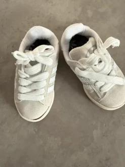 Kinderschuhe