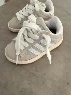Kinderschuhe
