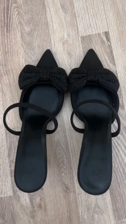 Kitten Heels (mit Schleifchen)