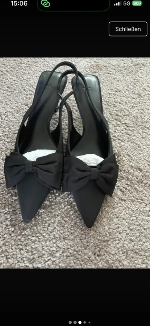 Kitten Heels schwarz mit Schleife