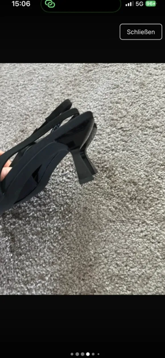 Kitten Heels schwarz mit Schleife
