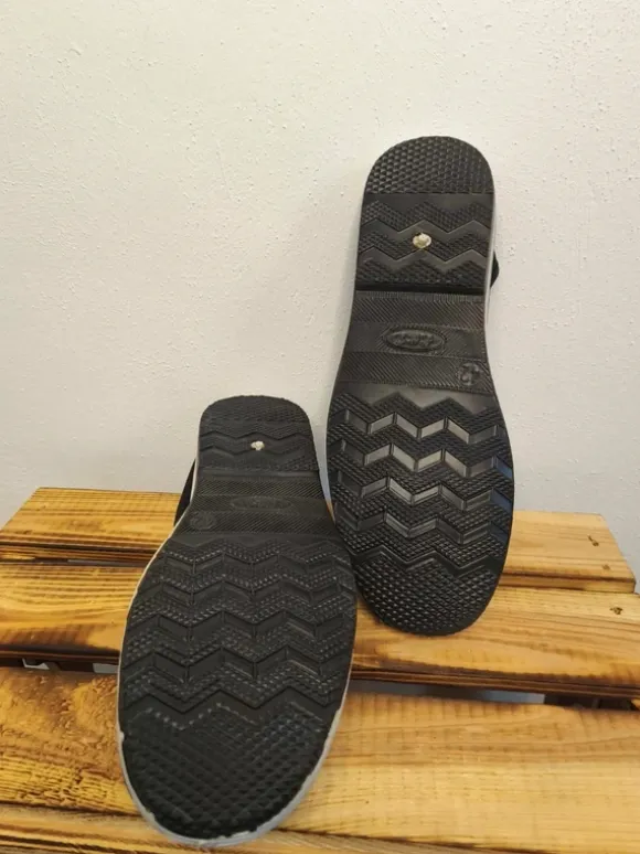 Klassische Espadrilles / Slipper – Schwarz – Größe 42 – NEU & Ungetragen