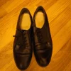 klassischer Leder-Schnürschuh