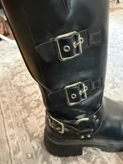 Knee High Boots with Buckels