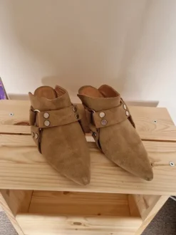 L37 handmade shoes Pantoletten Wildleder beige 41
