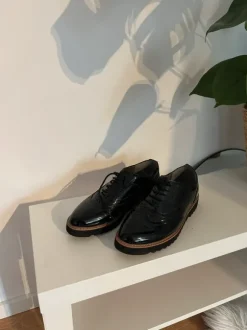Lack Schuhe Budapester