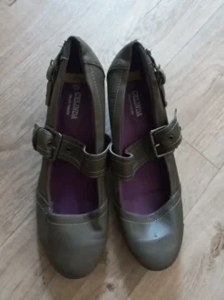 Lage schoenen