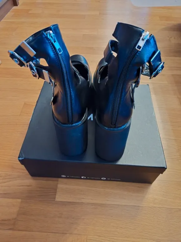 Lamoda Schuhe Plateauschuhe Pumps High Heels Gothic Goth Punk Alt Emo Lolita Jirai