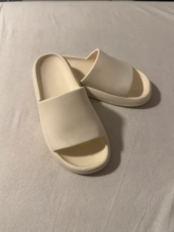 Latschen Beige 44/45