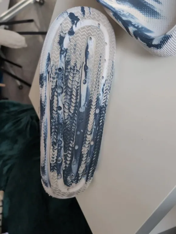 Latschen weiß blau Größe 46