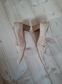 Laura Milani Pumps