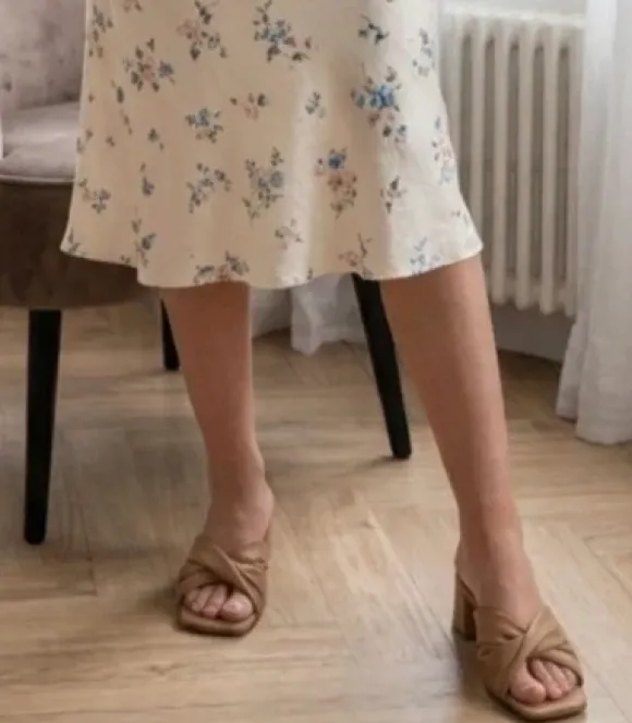 Leather sandals