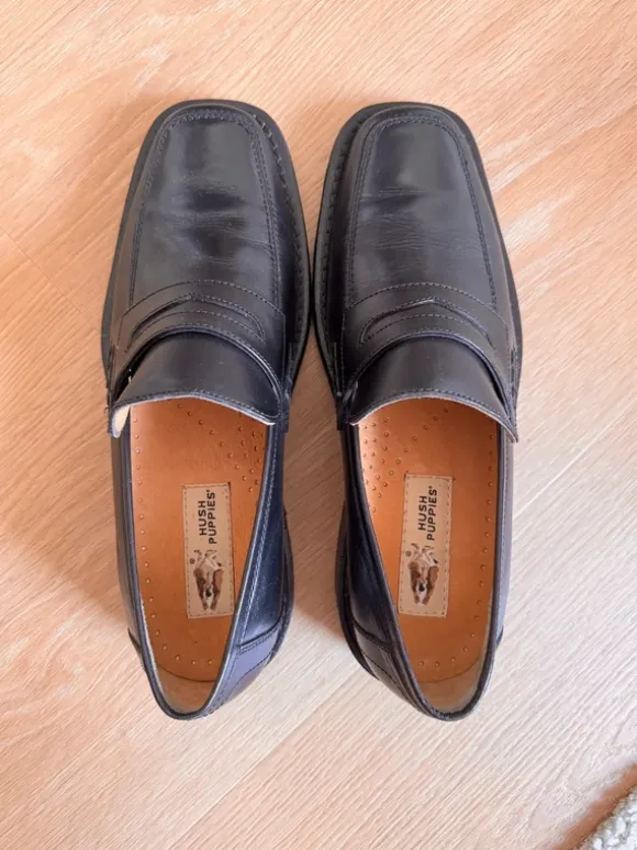 Leder Loafer von Hush Puppies mit quadratischer Spitze