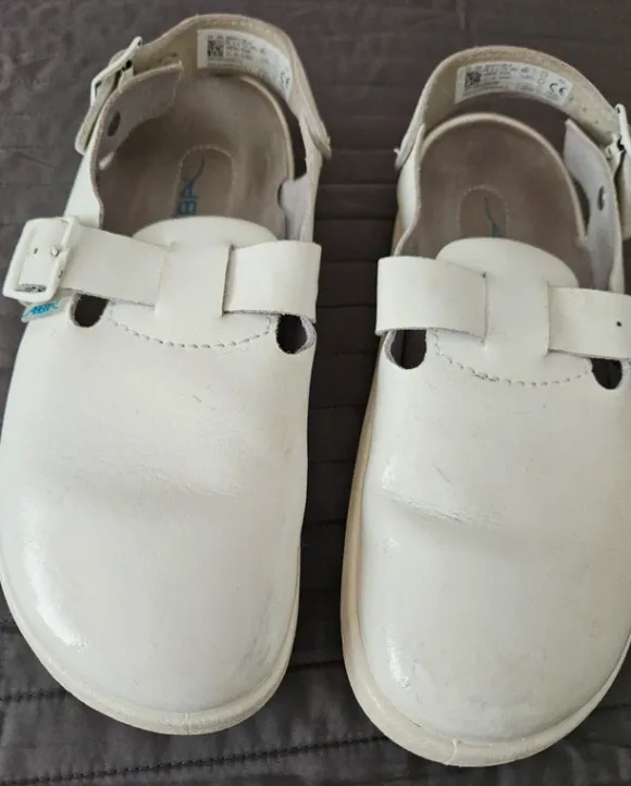 Lederclogs Gr.42. Für Pflegepersonal