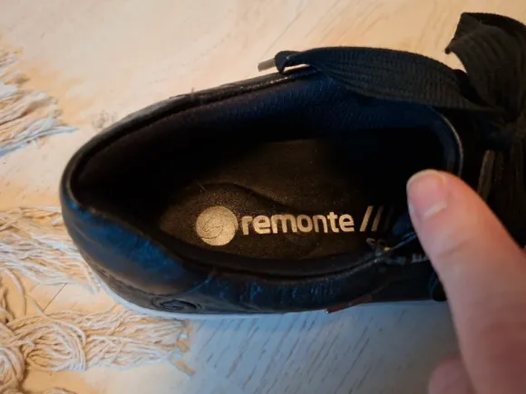 Lederschuhe