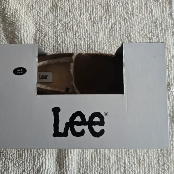 LEE Küchelige Hausschuhe