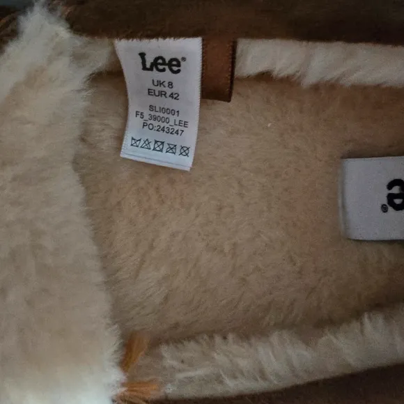 LEE Küchelige Hausschuhe