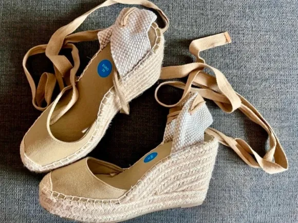 Lefties Keilabsatz Espadrilles Olive Khaki Gr. 39 Spanien Sommer Damenschuhe neu
