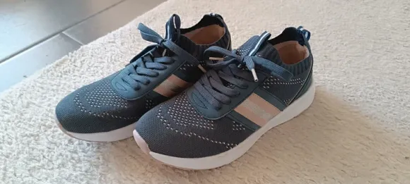 Leichte Schuhe