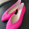 Leuchtend pinke Ballerinas
