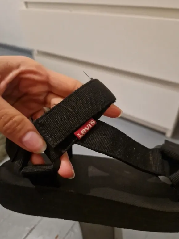 Levi’s black strap sandals