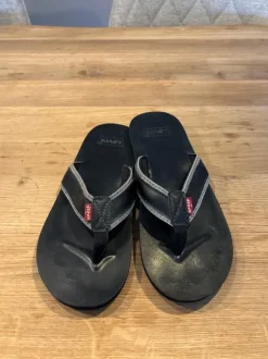 Levis Flip Flops Sommerschuhe Schlappen
