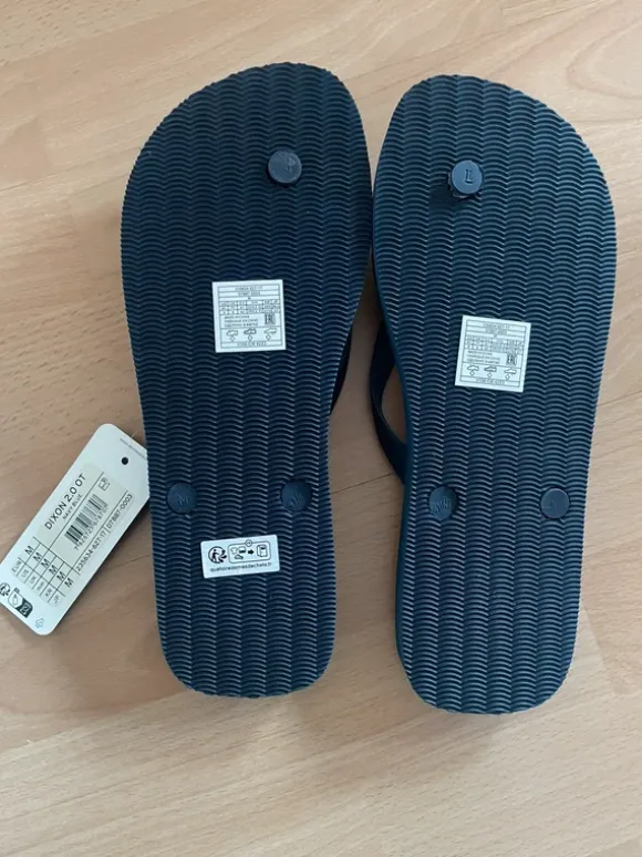 Levis Levi‘s Badelatschen Flip Flops Zehentrenner 41 NEU blau