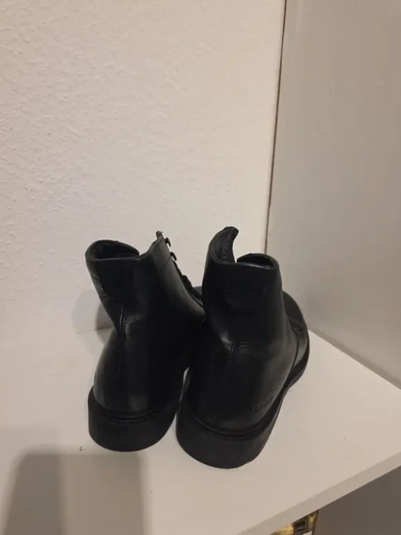 Levis Schuhe