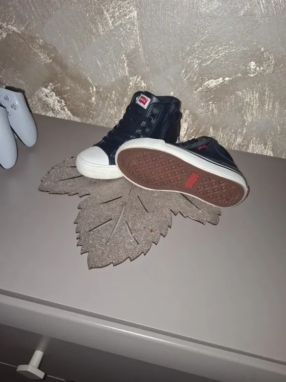 Levis Sneaker High Top Gr 31