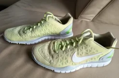 Limettengrüne/gelbe Nike Schuhe Gr. 39