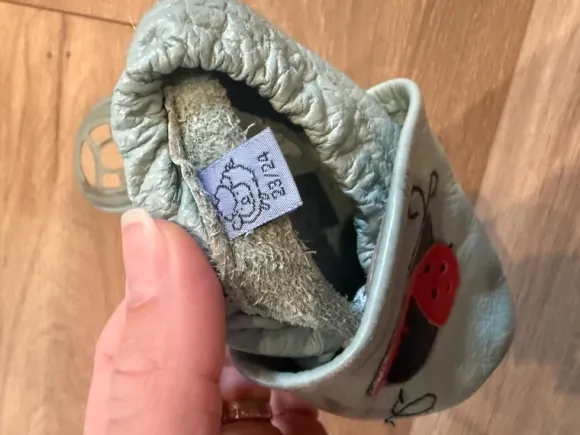 Liya’s Leder Hausschuhe / Krabbelschuhe Gr. 23/24 🐞