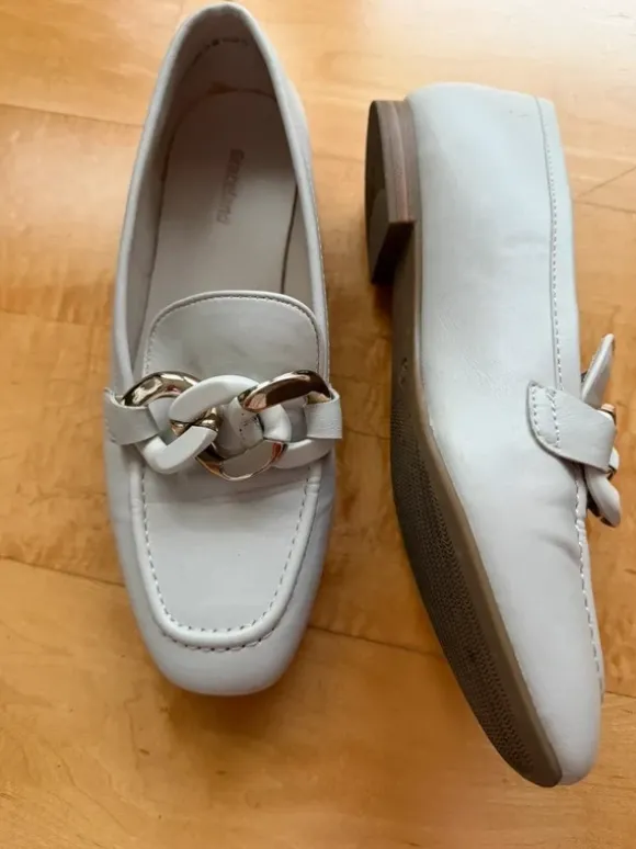 Loafer beige 36 mit gold Applikationen schick Graceland