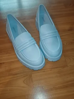 Loafer Flieder Farben