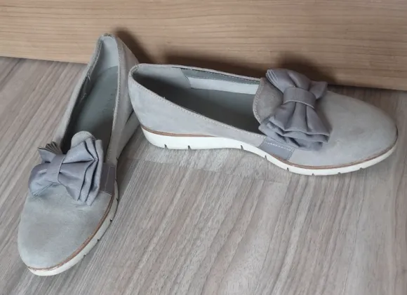 Loafers Schuhe mit süßer Schleife von Pesaro