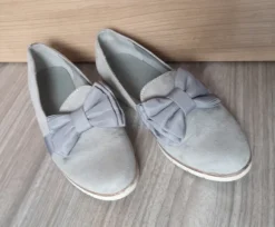 Loafers Schuhe mit süßer Schleife von Pesaro