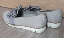 Loafers Schuhe mit süßer Schleife von Pesaro