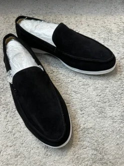 Loafers/Slippers Schwarz