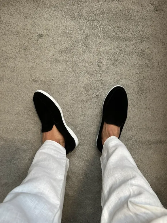 Loafers/Slippers Schwarz