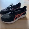 Loopschoenen maat 39