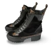 Louis Vuitton desert boots 40