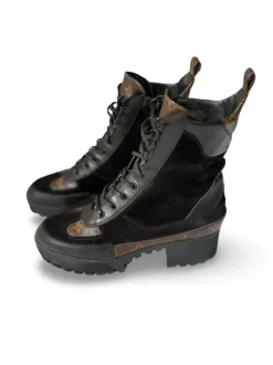 Louis Vuitton desert boots 40