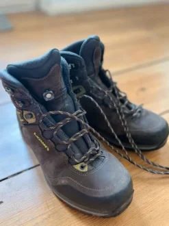 Lowa Lady Light GTX Trekking Boots