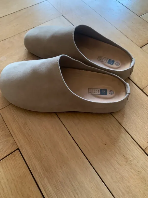 Lucky Shoes Clogs/Pantoletten beige