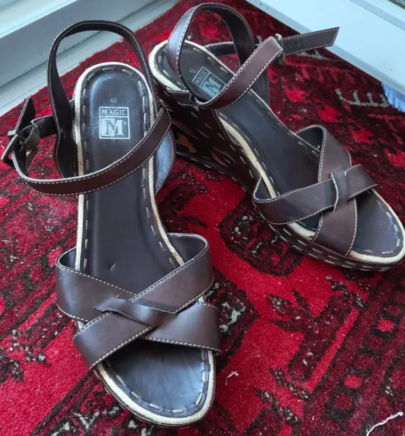 Magic M Keilsandaletten – Boho-Stil – Gr. 40