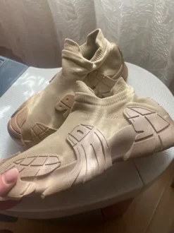 Man sneakers 42