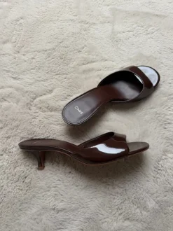 Mango Heels