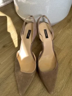 Mango Pumps
