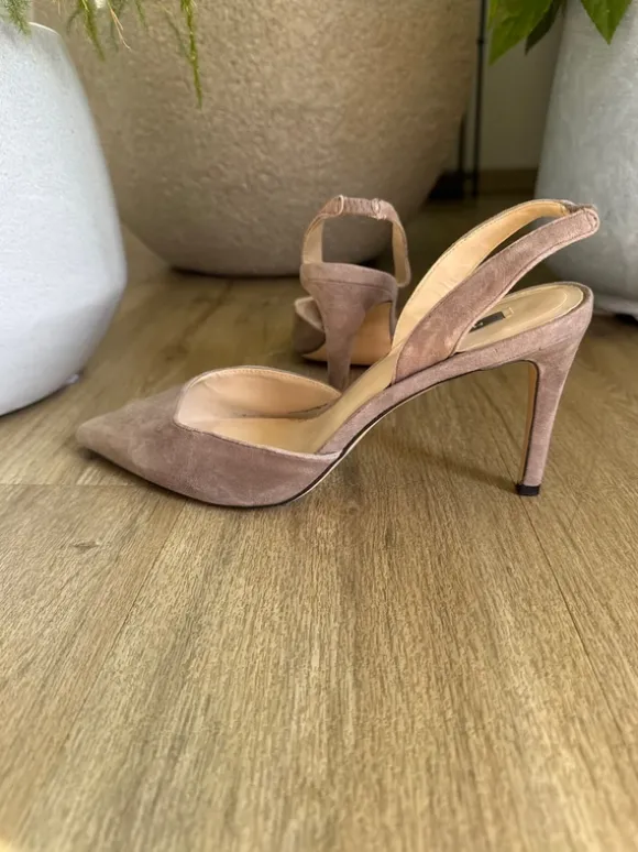 Mango Pumps