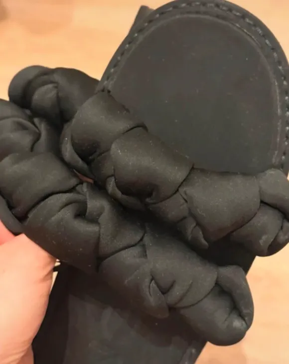 Mango Sandalen/Schlappen „Seide“ Gr. 39 | schwarz
